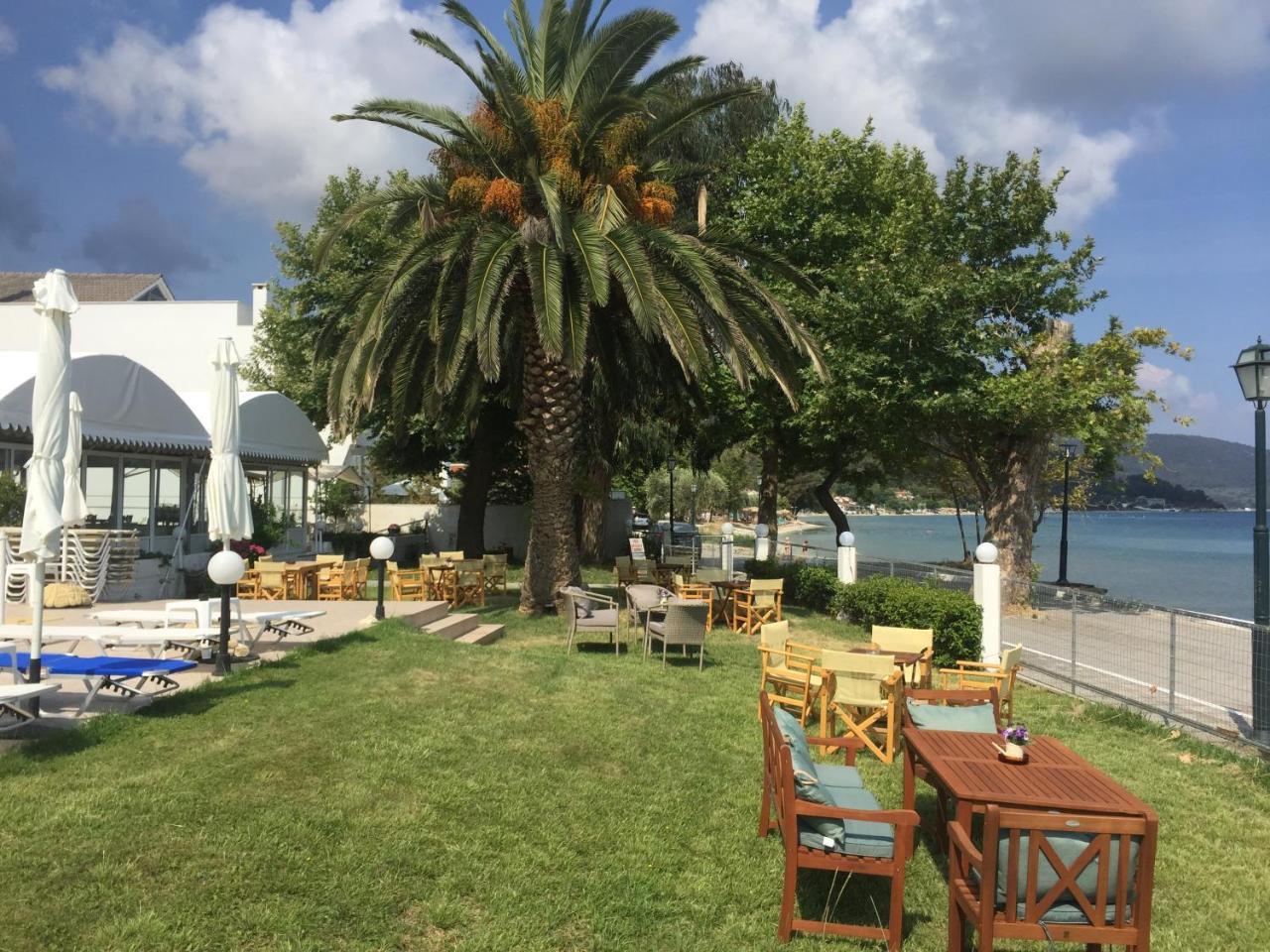 לימנאס Vournelis Hotel מראה חיצוני תמונה
