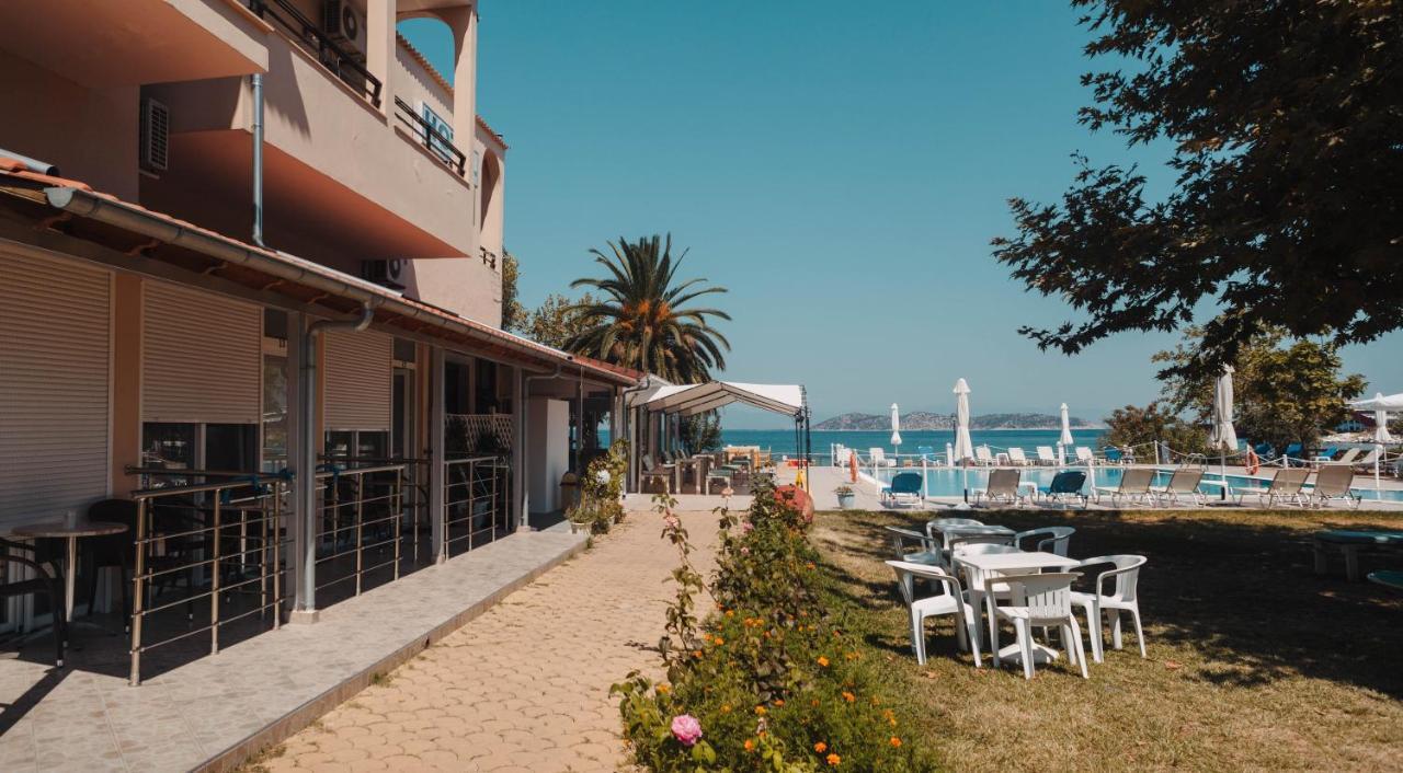לימנאס Vournelis Hotel מראה חיצוני תמונה