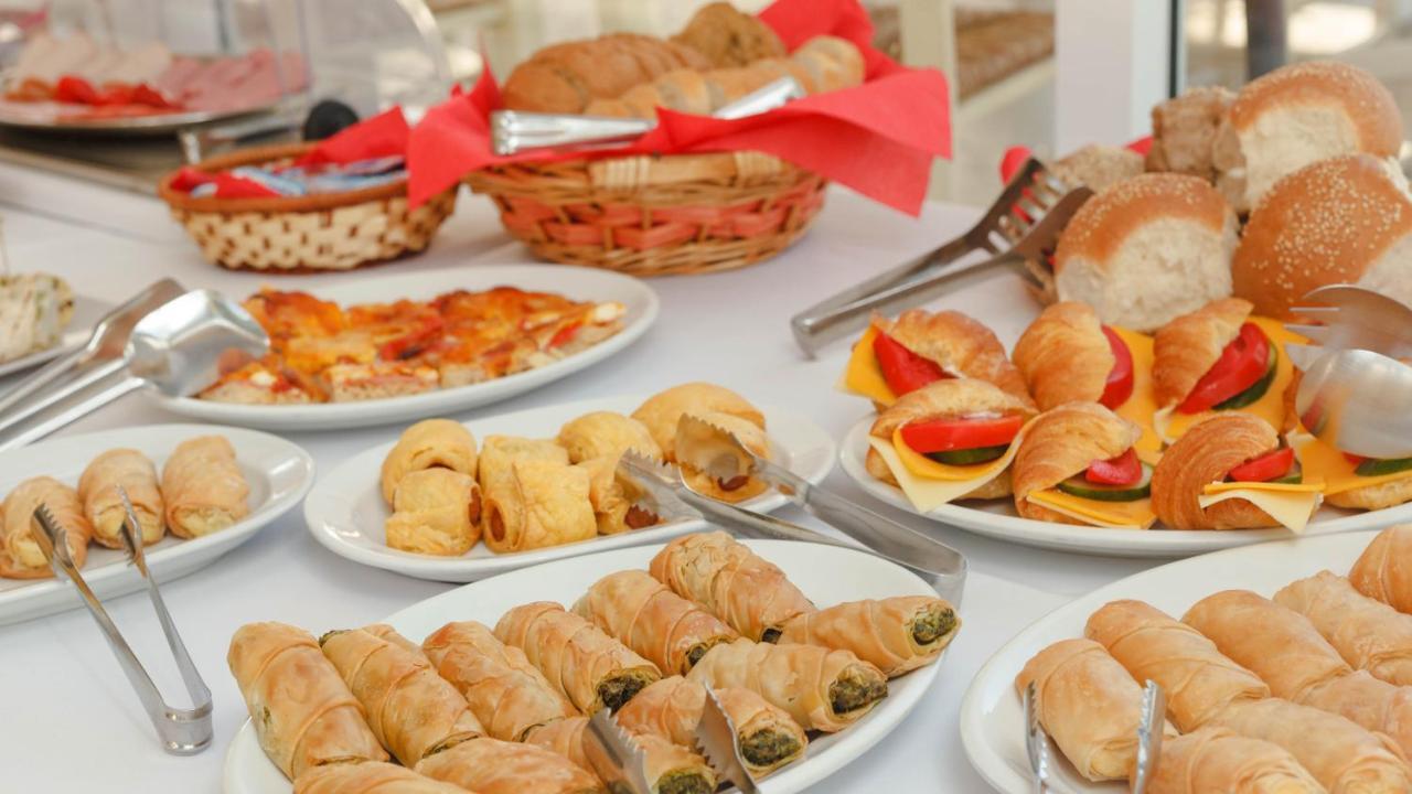 לימנאס Vournelis Hotel מראה חיצוני תמונה